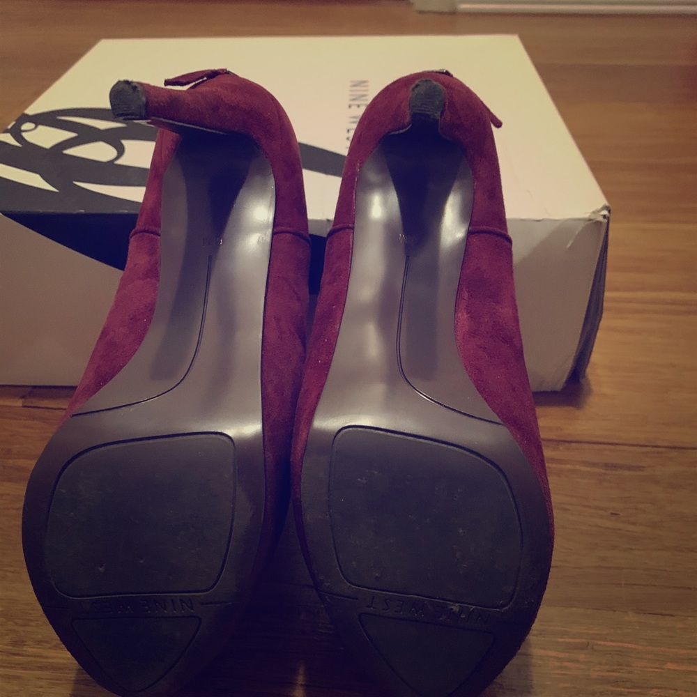 Nine West wine suade bootie.